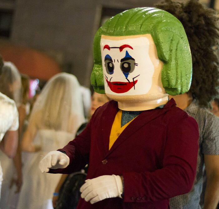 30 Controversial Movie And TV Show Villains People In This Online Group Just Can’t Hate