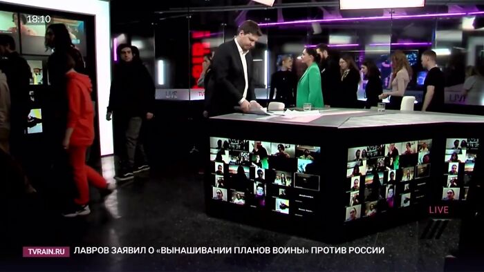 Independent Russian Broadcaster Walks Off Set After Government Passes Law That Imposes A 15-Year Jail Sentence For "Spreading False Information"