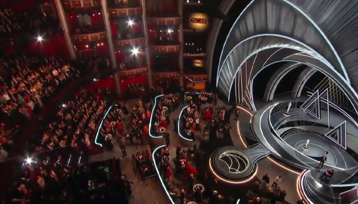 Dramatic Oscars Ceremony Finished Off With Heartwarming Wholesomeness Thanks To Lady Gaga Graciously Helping Liza Minnelli