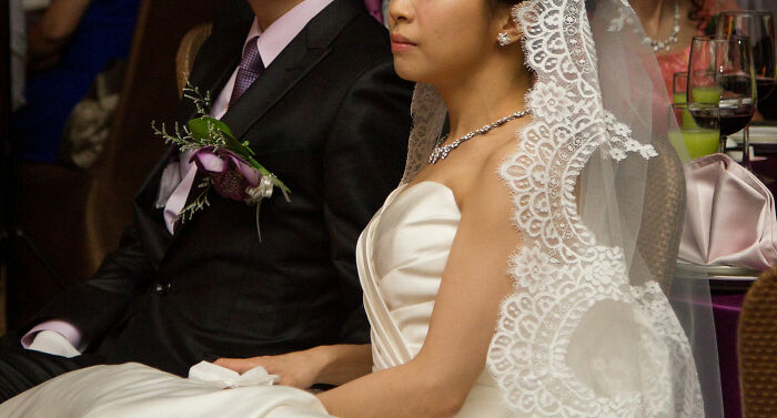 20 Personas que no disfrutaron de la boda gracias a un horrible discurso