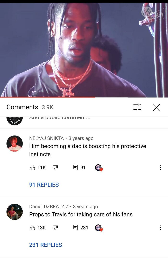 A Vid Of Travis Stopping A Concert To Help An Injured Fan