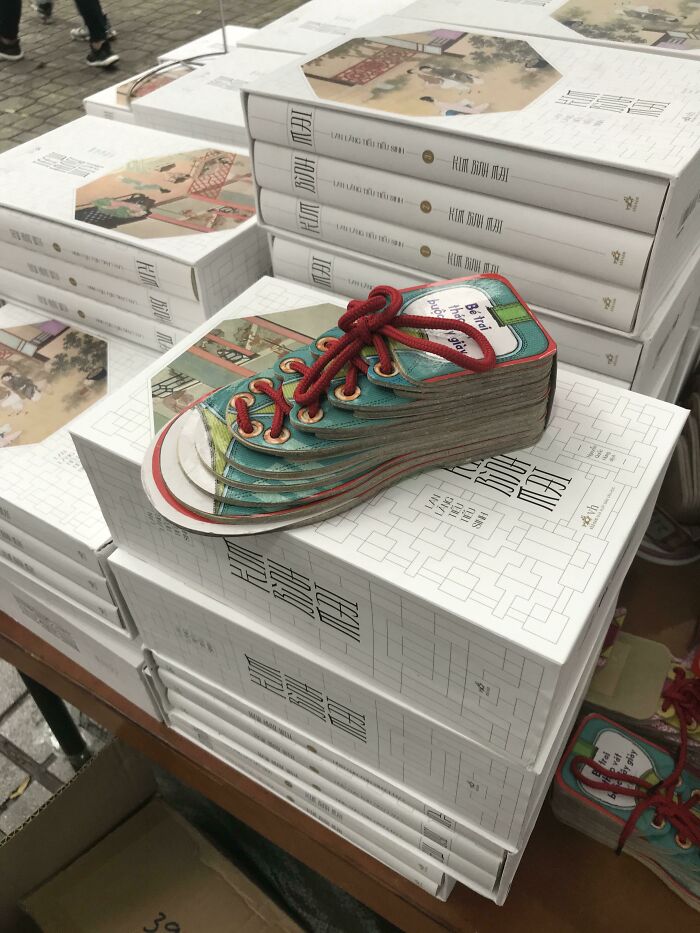 This Book Teaching Children How To Tie Shoes Look Like A Shoe