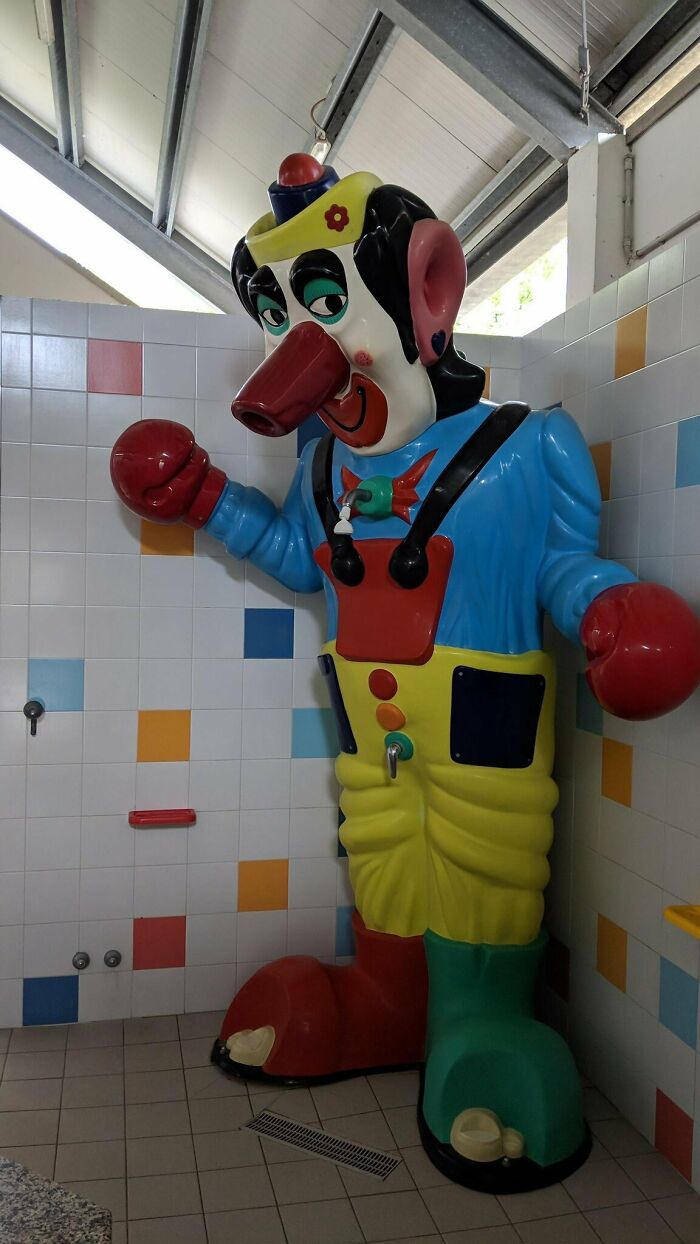 No me meto en esta ducha de "payaso"