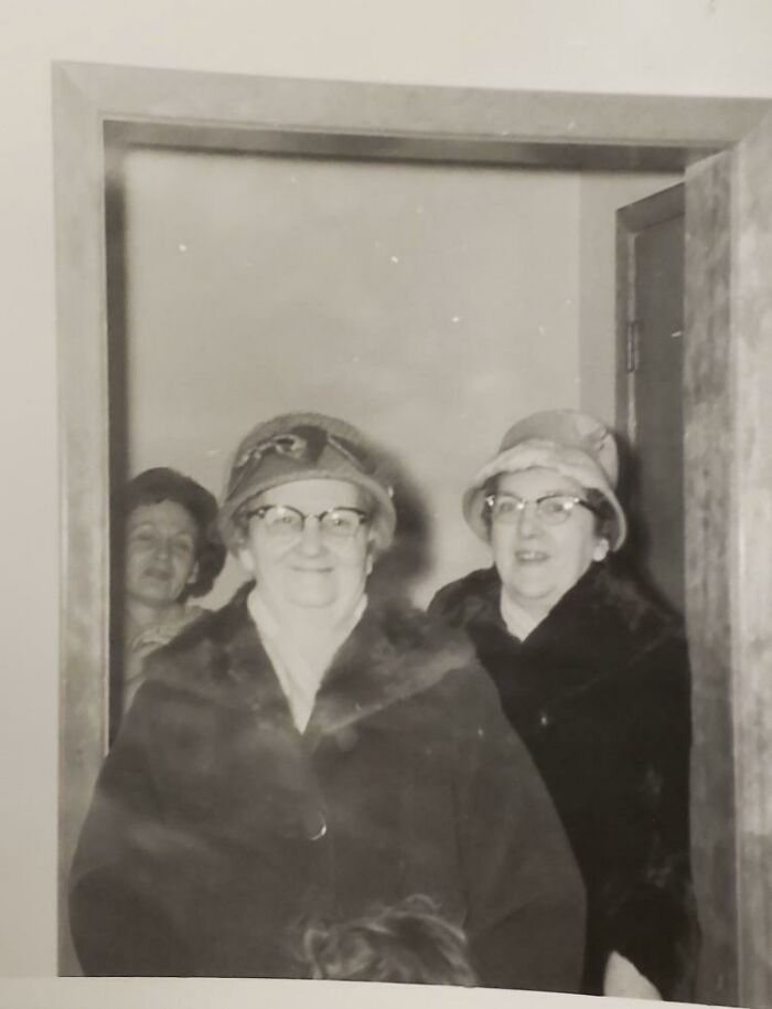 Mi tía abuela y su “compañera de piso”. En esa época, la gente solía pensar que eran hermanas