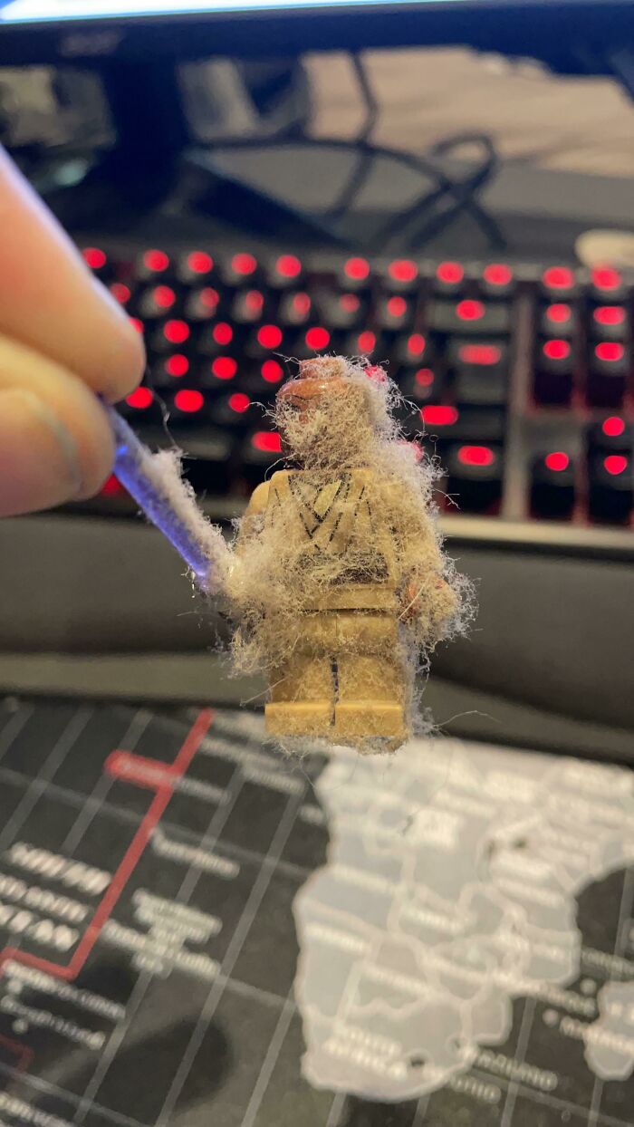 Mace Windu But He’s Been Under The Fridge For 7 Years