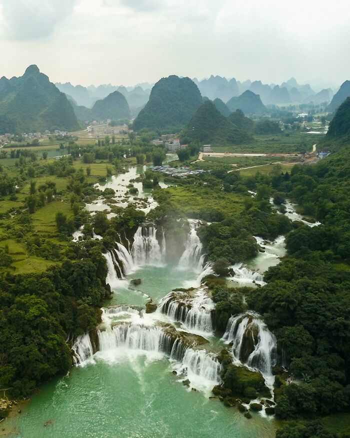 The Most Incredible Border Between Vietnam & China