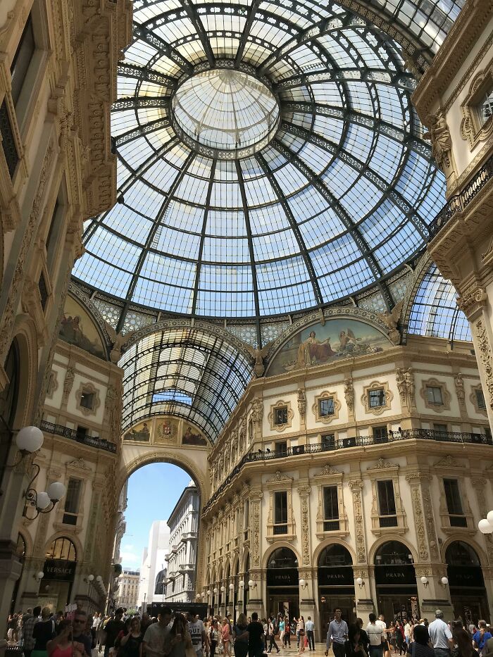 Milan - Prettiest Shopping Centre In The World?