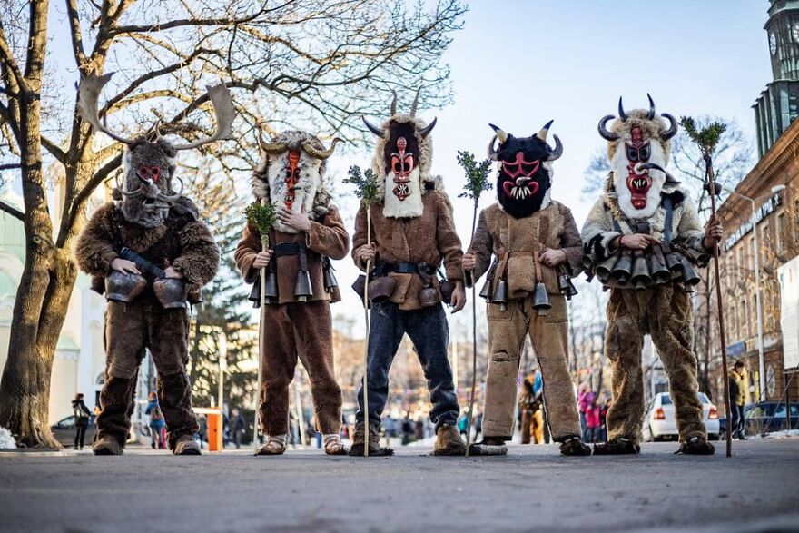 "Kukerstvo": Bulgarian Traditions And Customs (6 Pics)