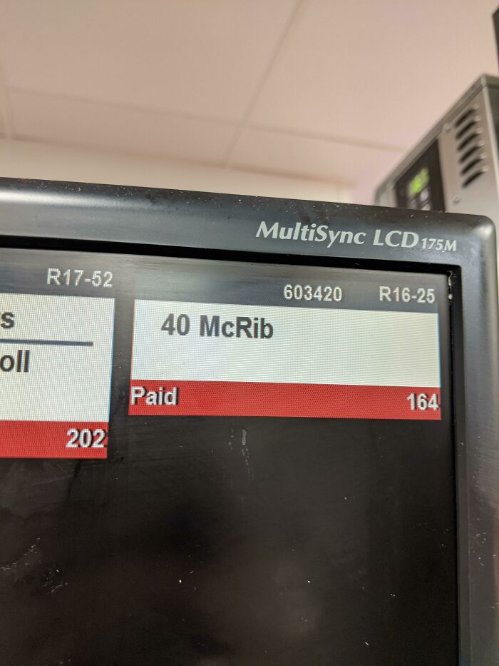 Took 40 Mcribs The Other Day.. With Side 2 Closed. Manager Had To Hop On And Looked Utterly Defeated Afterwards