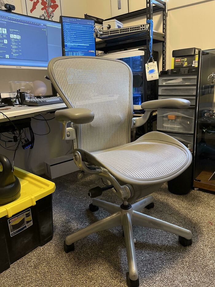 Bought This Beauty For $5 At A University Surplus Store! Looking Forward To Many Years Of Good Use!