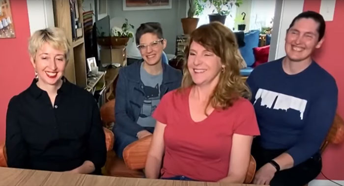 4 Madres solteras compran una casa y la transforman en el paraíso de la convivencia y los niños