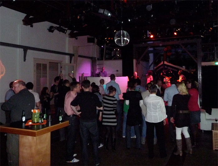 30 Common And Not-So-Common Corporate Lingo Folks Online Hate With A Passion