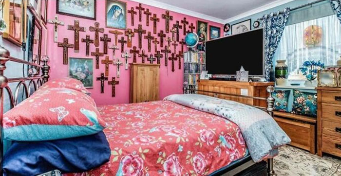 Bedrooms-With-Threatening-Auras