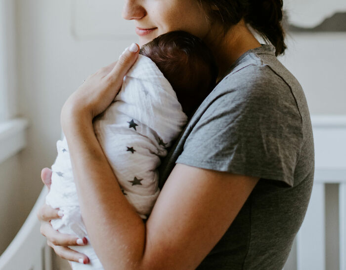 This Thread Has Women Sharing 30 Outdated Things Society Expects Them To Do