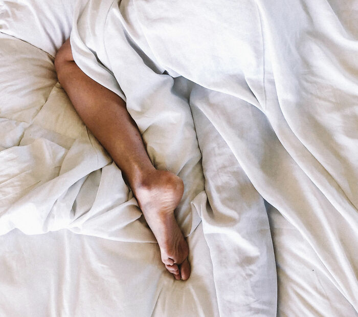 20 Mujeres comparten cosas anticuadas que la sociedad espera de ellas