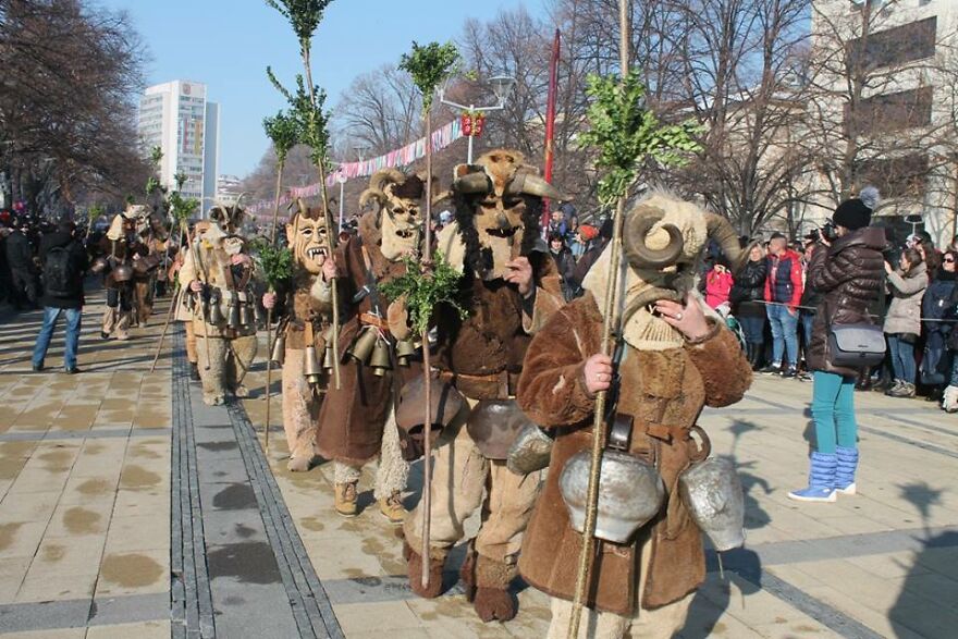 "Kukerstvo": Bulgarian Traditions And Customs (6 Pics)
