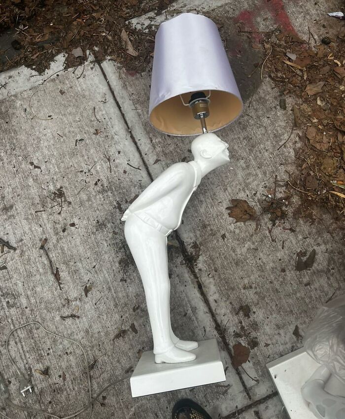 What Is Happening Here? Inclusive Of When The Light Goes On. Lies Only! In Front Of 305 Park Pl In Prospect Heights