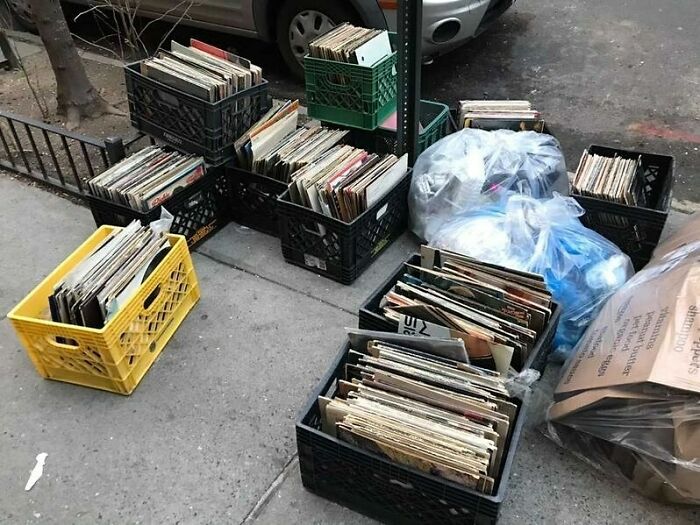 All. The. Music. E 6th Between Ave A And B!!!