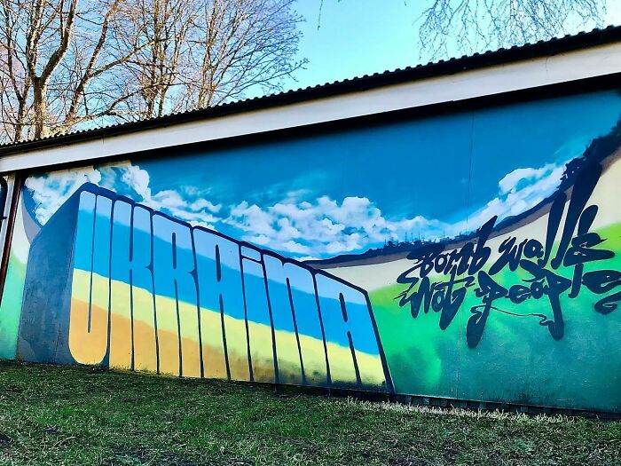 Bomb Walls - Not People