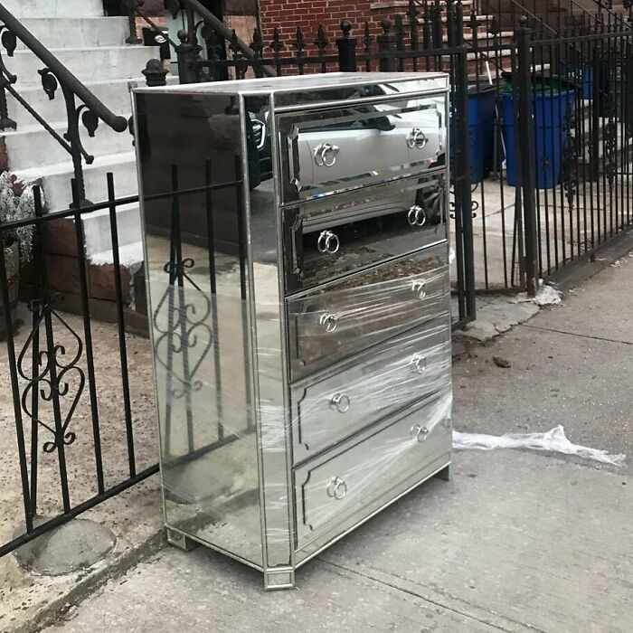 Do You Love Seeing Yourself While Picking Out Your Underwear In The Morning? Then This Dresser Is For You! 93 Saratoga