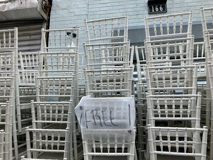 Holy Sh*t. Anyone Having A Wedding??? 166 Spencer St, Between Myrtle And Willoughby Ave