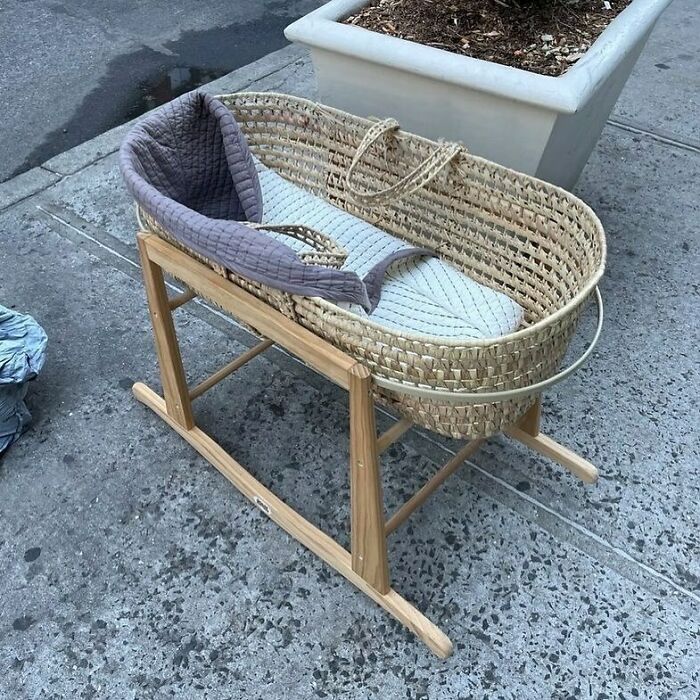 Well This Is Cuteeeee! In Astor Place, On 4th And Astor