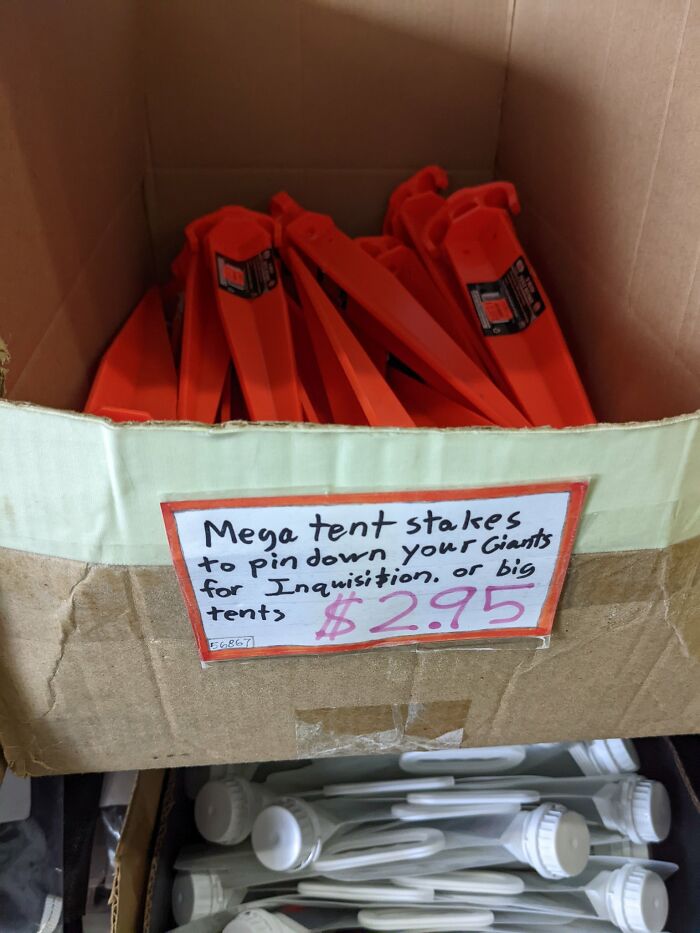 People Are Cracking Up At These 32 Hilariously Labelled Items From A Surplus Store In Minnesota, As Shared By This Twitter User People Are Cracking Up At These 32 Hilariously Labelled Items From A Surplus Store In Minnesota, As Shared By This Twitter User