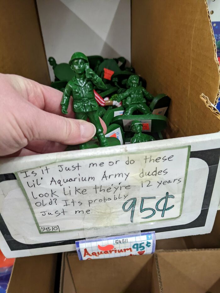 People Are Cracking Up At These 32 Hilariously Labelled Items From A Surplus Store In Minnesota, As Shared By This Twitter User People Are Cracking Up At These 32 Hilariously Labelled Items From A Surplus Store In Minnesota, As Shared By This Twitter User
