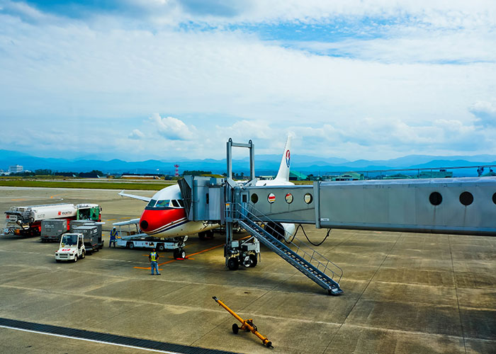 People Who Work In The Airline Industry Share 30 Things Everyone Should Know About Flying