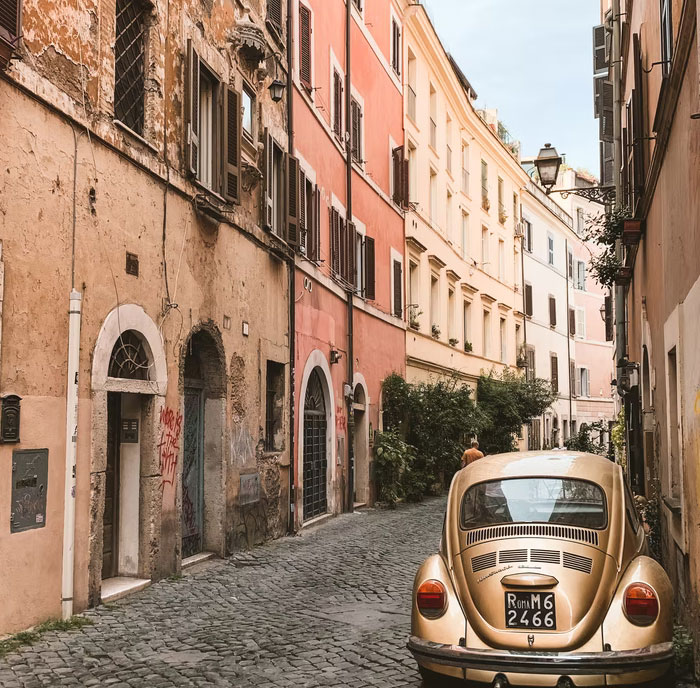 Americans Who Traveled To Europe Share 40 Culture Shocks That They Experienced