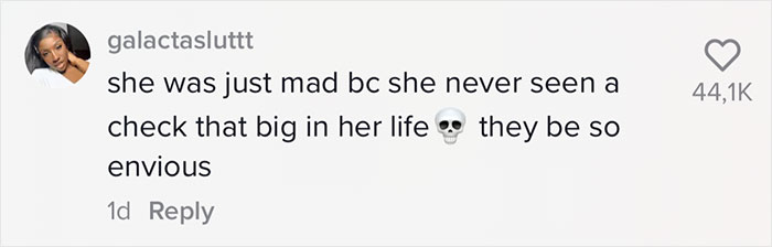 Woman Shares How She Just Got Racially Profiled At The Bank Trying To Cash Out Her Dad's Check, Says She's Gonna Sue Them