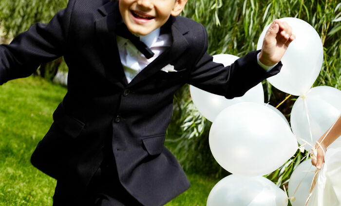 Unruly Children Cause Chaos At A Child-Free Wedding, Bride And Groom Bill Parents For Bringing Them, Drama Ensues Unruly Children Cause Chaos At A Child-Free Wedding, Bride And Groom Bill Parents For Bringing Them, Drama Ensues