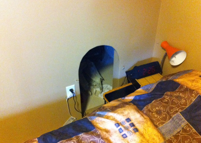 30 Construction Workers Share What Creepy Secret Rooms They Were Asked To Build