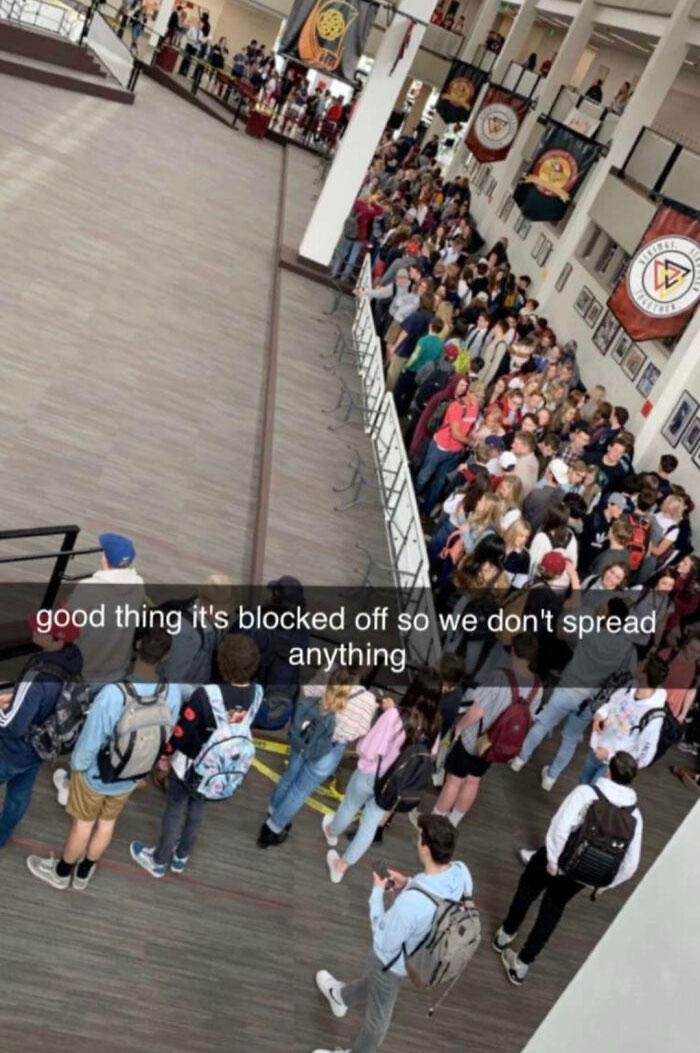 This School Closed Down Commons So That They're Are No Mass Gatherings