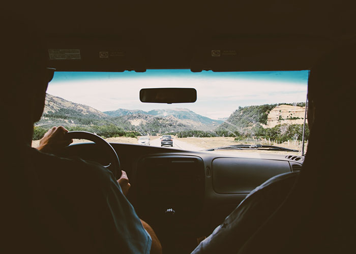 Woman Leaves Her Entitled Boyfriend And His Teen Daughter 800 Miles Away From Home After They Ruined Her Family Vacation