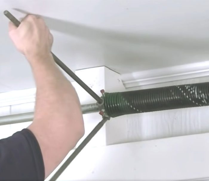 40 Life-Saving Tips You Might Not Have Known But Definitely Should