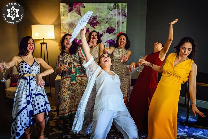 "Look Out: Happiness Is Contagious" By Alberto Ramirez