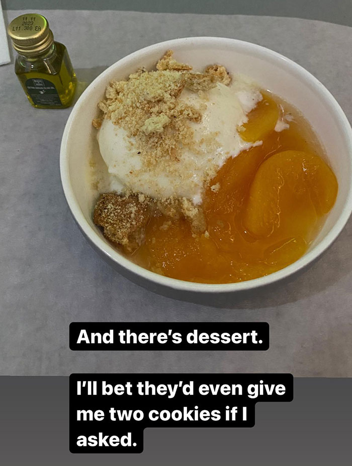 "Fancy Stuff Be Wasted On Rich People": Man Got To Fly First-Class For The First Time Ever, Shares What "The Other Side" Looks Like In This Joyful Thread "Fancy Stuff Be Wasted On Rich People": Man Got To Fly First-Class For The First Time Ever, Shares What "The Other Side" Looks Like In This Joyful Thread