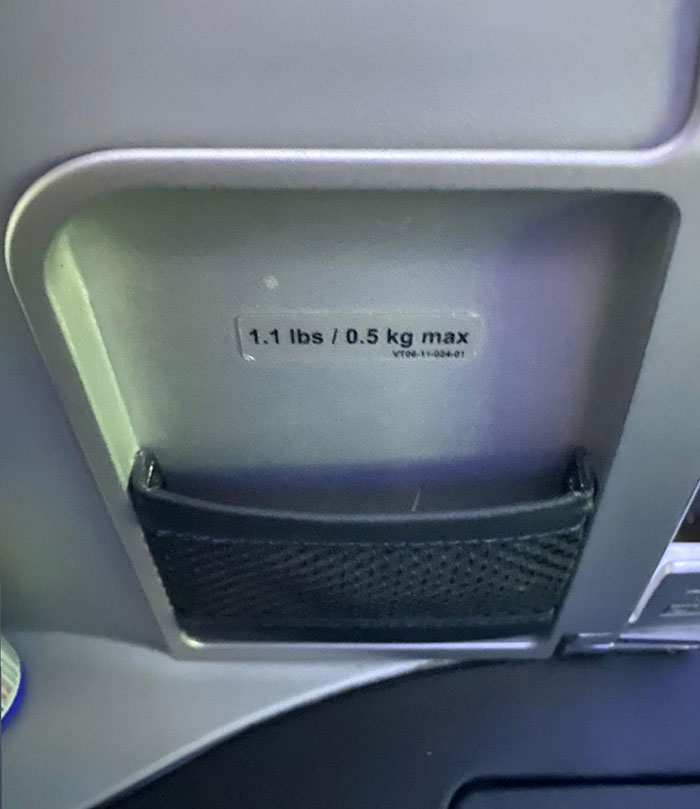 "Fancy Stuff Be Wasted On Rich People": Man Got To Fly First-Class For The First Time Ever, Shares What "The Other Side" Looks Like In This Joyful Thread "Fancy Stuff Be Wasted On Rich People": Man Got To Fly First-Class For The First Time Ever, Shares What "The Other Side" Looks Like In This Joyful Thread