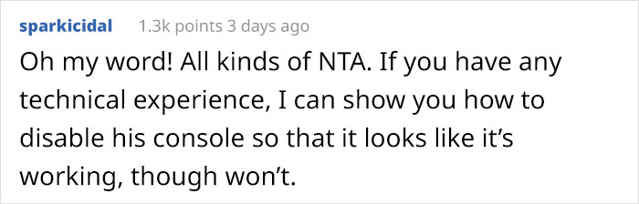 Husband Ignores Family Emergency To Take A Nap, Tries To Put All The Blame On His Wife Husband Ignores Family Emergency To Take A Nap, Tries To Put All The Blame On His Wife