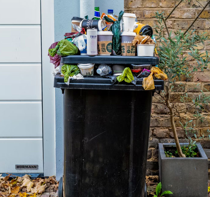 People Share 35 Ridiculous And Infuriating Experiences They Had With Homeowner Associations