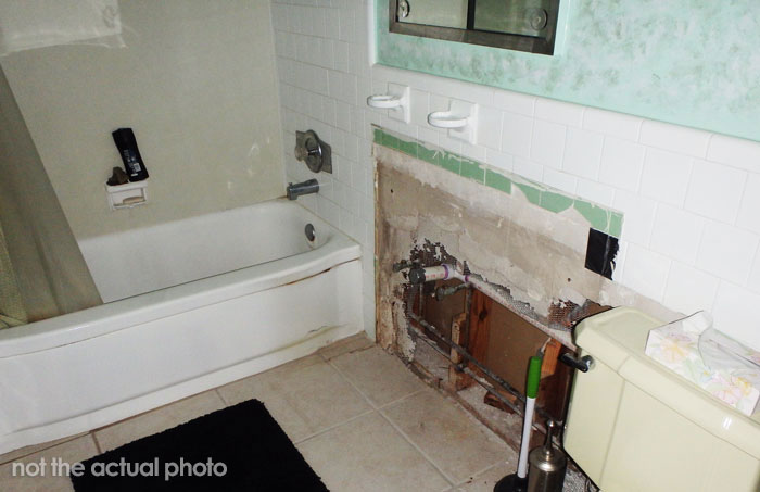 Landlord Refuses To Fix A Leak, Gets A $8,000 Bill To Repair The Damage That The Water Did To Other Apartments