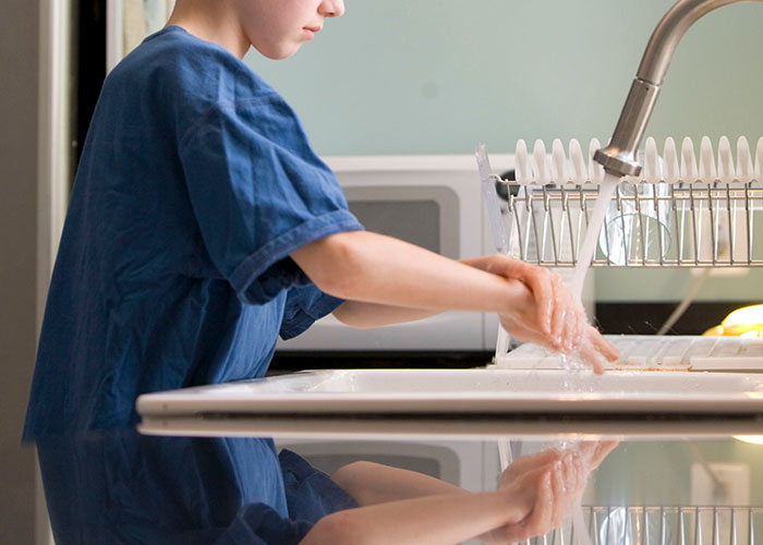 40 Parents Share How They Tried Teaching Their Kids Life Lessons, But It Didn't Go As Planned