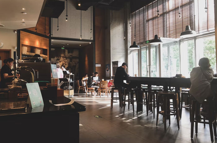 30 Times Men Stepped In And Called Out Guys For Harassing Women