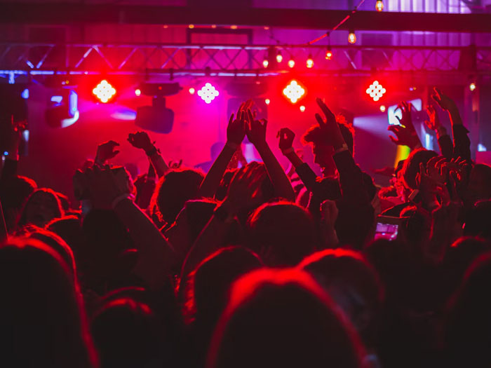 30 Times Men Stepped In And Called Out Guys For Harassing Women