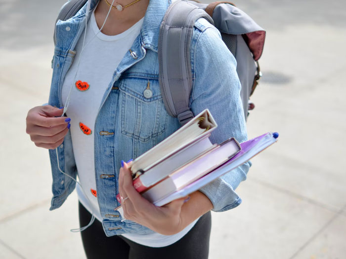 30 Times Men Stepped In And Called Out Guys For Harassing Women