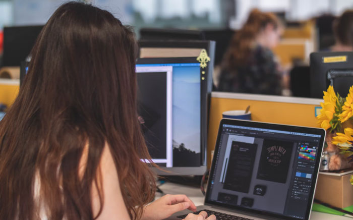 Man Is 'Completely Gobsmacked' By Wife's Sexist Boss Who Won't Give Her A Raise Because Her Husband Has A Good Salary