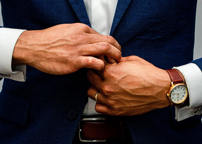 People Are Calling Out Jobs They Think Are 100% Overpaid (30 Answers)