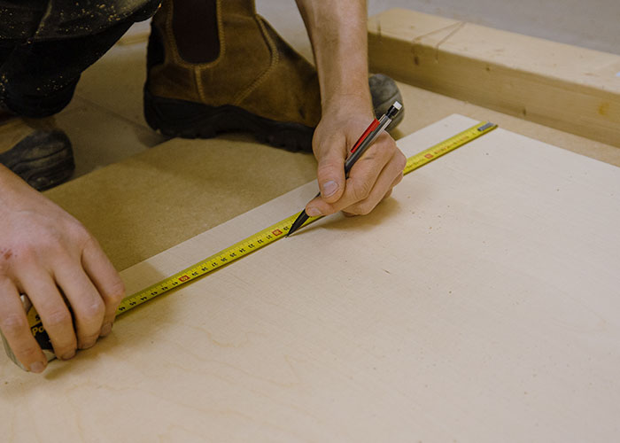 People Are Calling Out Jobs They Think Are 100% Overpaid (30 Answers)