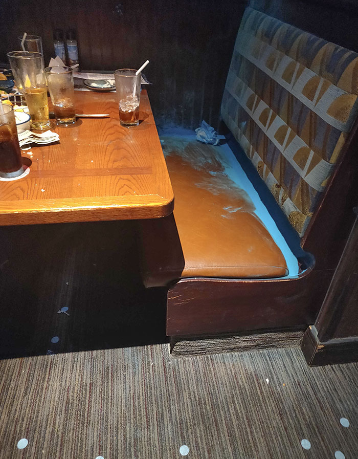 Gender Reveal In A Restaurant? Why Not I Guess